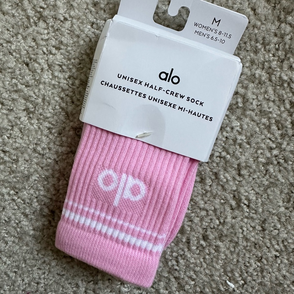 Alo Yoga Sweet Pink Half Crew Socks